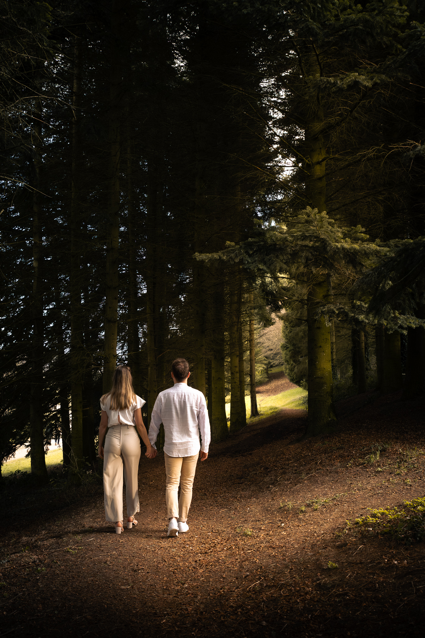 Couple marchant